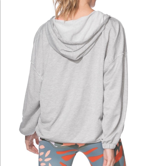 Maaji Detour Sweatshirt NWOT Size Small - Gray - Picture 2 of 6